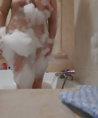 Я создам атмосферу нежности и страсти, которую ты никогда не забудешь. Мои услуги включают классический секс, оральные ласки и многое другое. Я открыта для экспериментов и всегда готова удовлетворить все твои фантазии. Сделаю все, чтобы ты почувствовал себя особенным и завороженным моей красотой. Ты можешь убедиться в этом, взглянув на мои фото 📷. У меня есть множество положительных отзывов, которые подтверждают мою профессиональность и непревзойденный сервис. Живу в Москве, так что без проблем можем встретиться у меня или в гостинице Москвы. Позволь мне стать твоей самой яркой и запоминающейся встречей 💋. Антонина